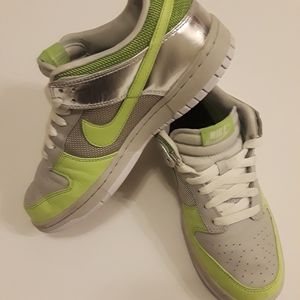 Nike Zoom Women's sneaker SIZE 8.5